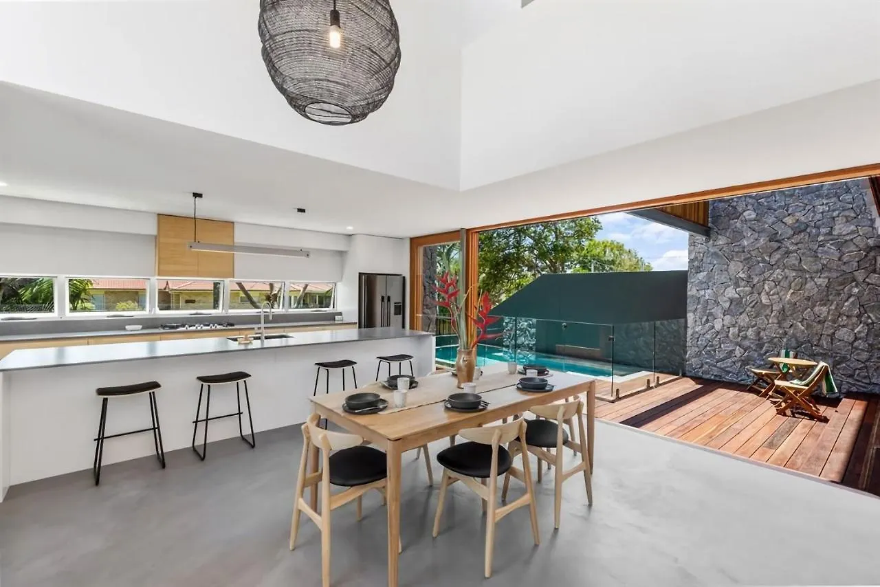 Holiday home Unit 1 22 Second Avenue Villa Coolum Beach Australia